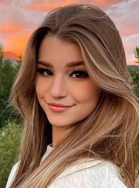 brooke monk height|Brooke Monk (TikTok Star) Wiki, Bio, Age, Height, Weight,。